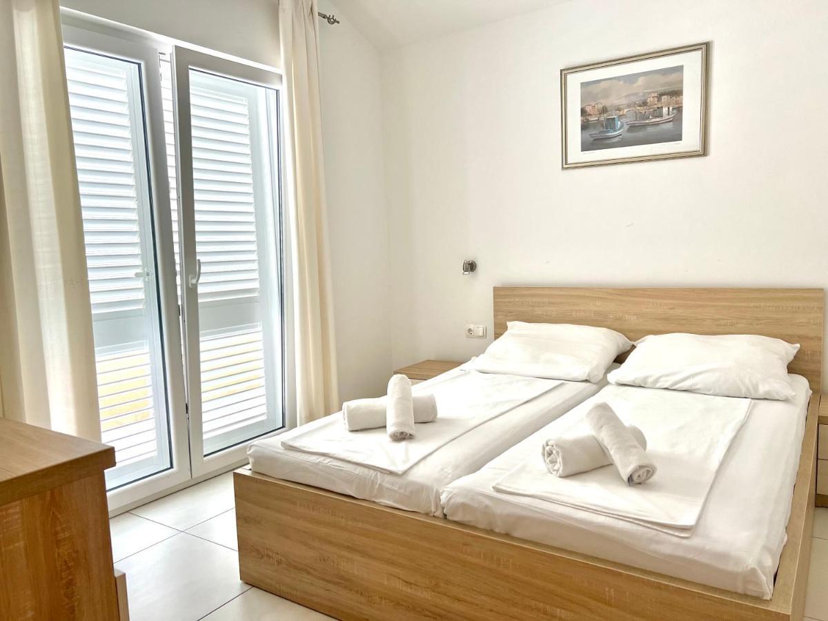 Villa Martina Baška Voda Extérieur photo