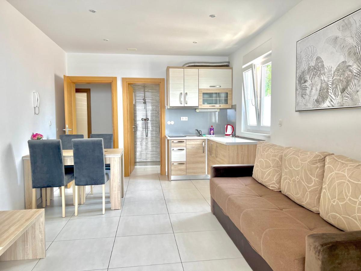 Villa Martina Baška Voda Extérieur photo